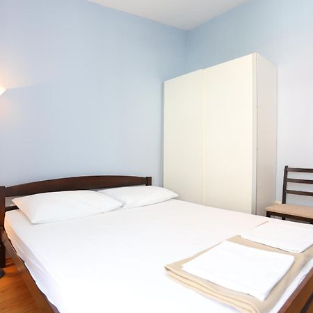 Apartments By The Sea Nemira, Omis - 17039 Tice Quarto foto
